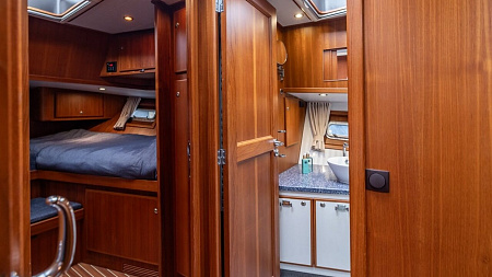 Яхта Privateer Trawler 50